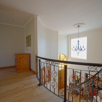 Oakwood Manor