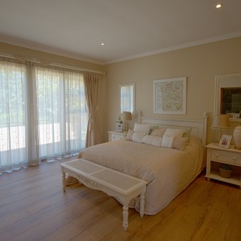 Oakwood Manor
