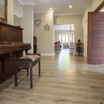 Nordic grey laminate floor