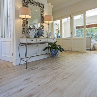 Blanc Maple