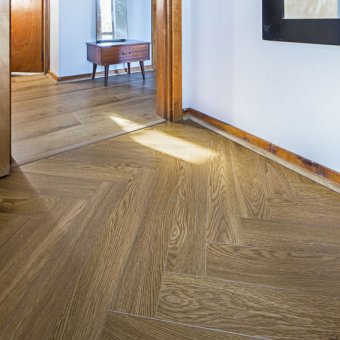 Authentic Herringbone Oak