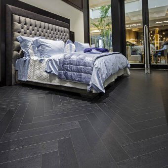 Authentic herringbone black