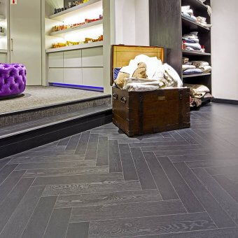 Authentic herringbone black