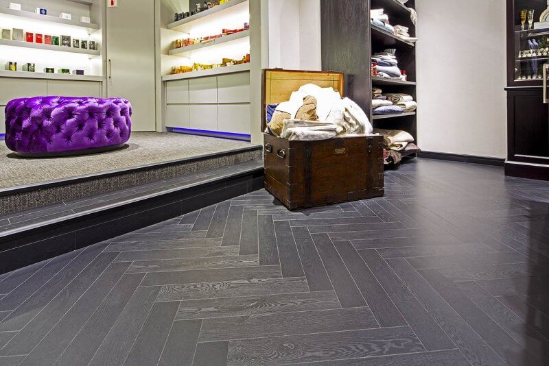 Authentic herringbone black