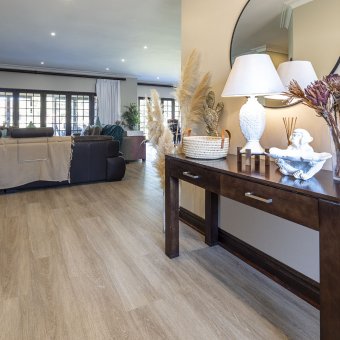 Blue qurtz vinyl floor in an entrance hall