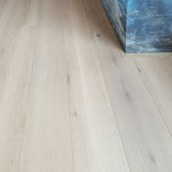 Sun bleached Oak